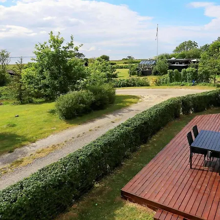 Holiday home Holiday Hjertegraesset